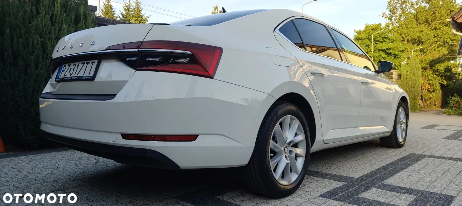 Skoda Superb 2.0 TDI Ambition DSG - 6
