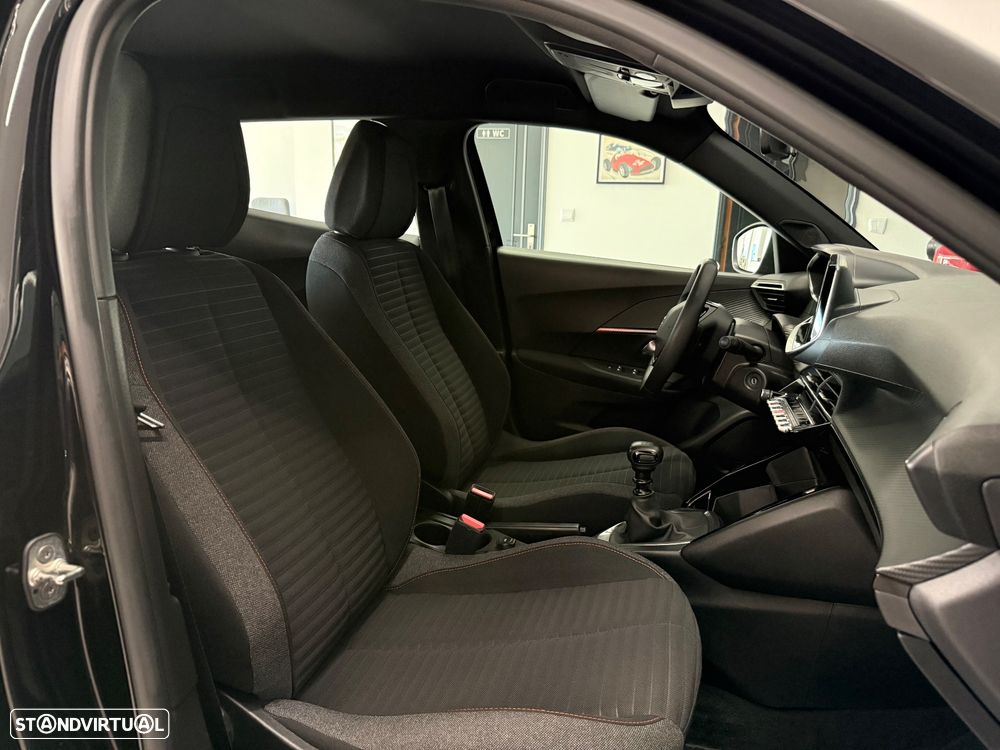 Peugeot 2008 1.2 PureTech Active - 33