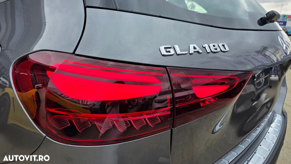 Mercedes-Benz GLA 180 MHEV Aut. - 11