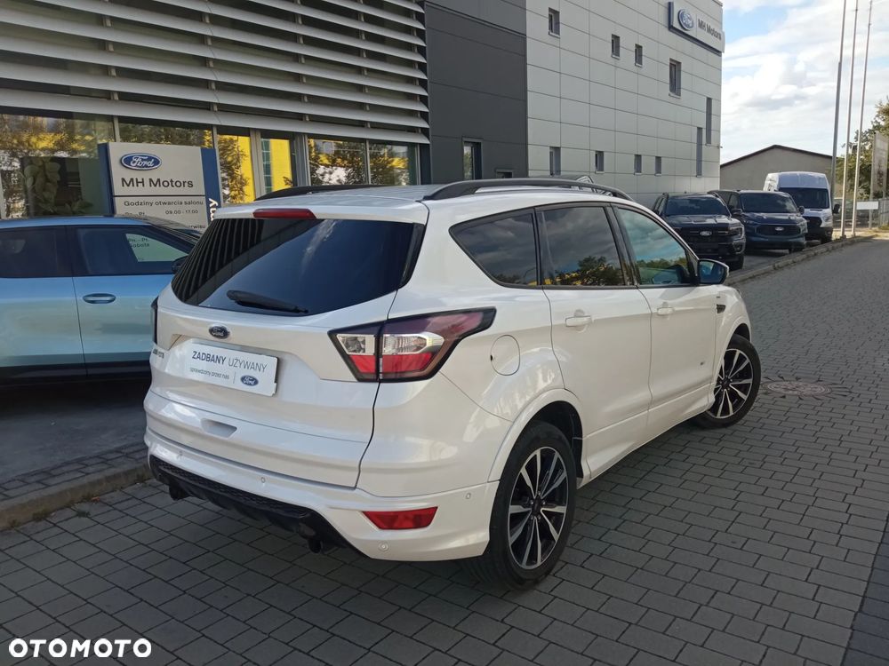 Ford Kuga 2.0 TDCi AWD ST-Line - 4