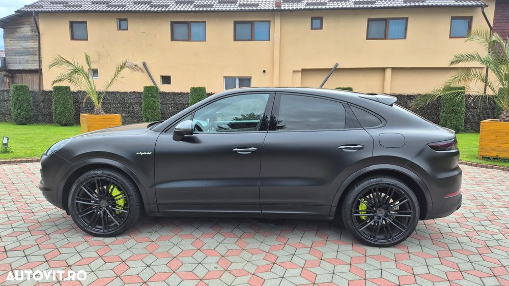 Porsche Cayenne Coupe Standard - 3