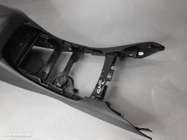 Consola Central Mercedes-Benz R-Class (W251, V251) - 2