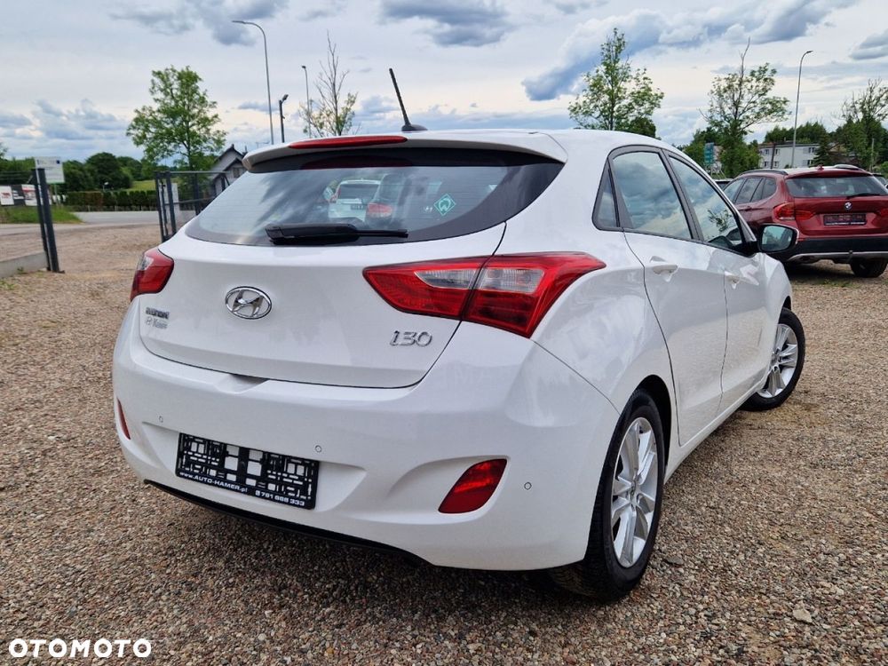 Hyundai i30 1.4 Premium - 24