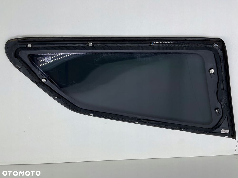 VOLVO V90 SZYBA KAROSERYJNA BOCZNA PRAWA TYŁ CHROM 2019 32219283 - 9