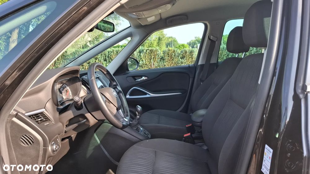 Opel Zafira - 10