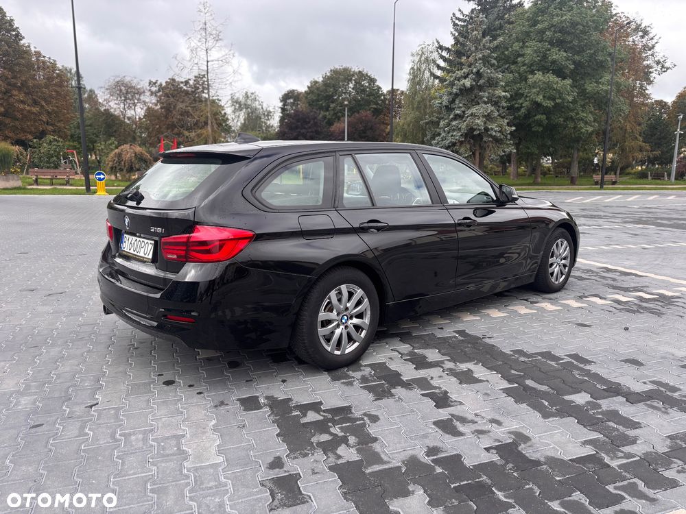 BMW Seria 3 318i Luxury Line - 6
