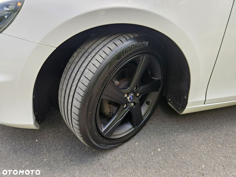Volvo V40 D2 R-Design Momentum - 24