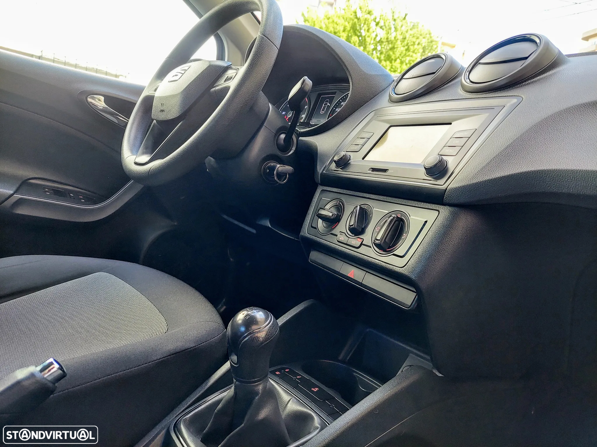 SEAT Ibiza 1.0 Reference - 34