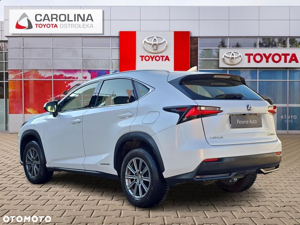 Lexus NX 300h Elite AWD - 3