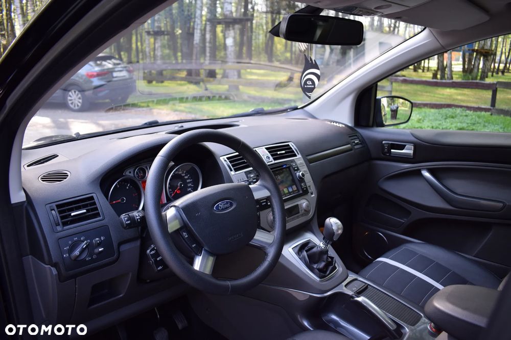 Ford Kuga - 17