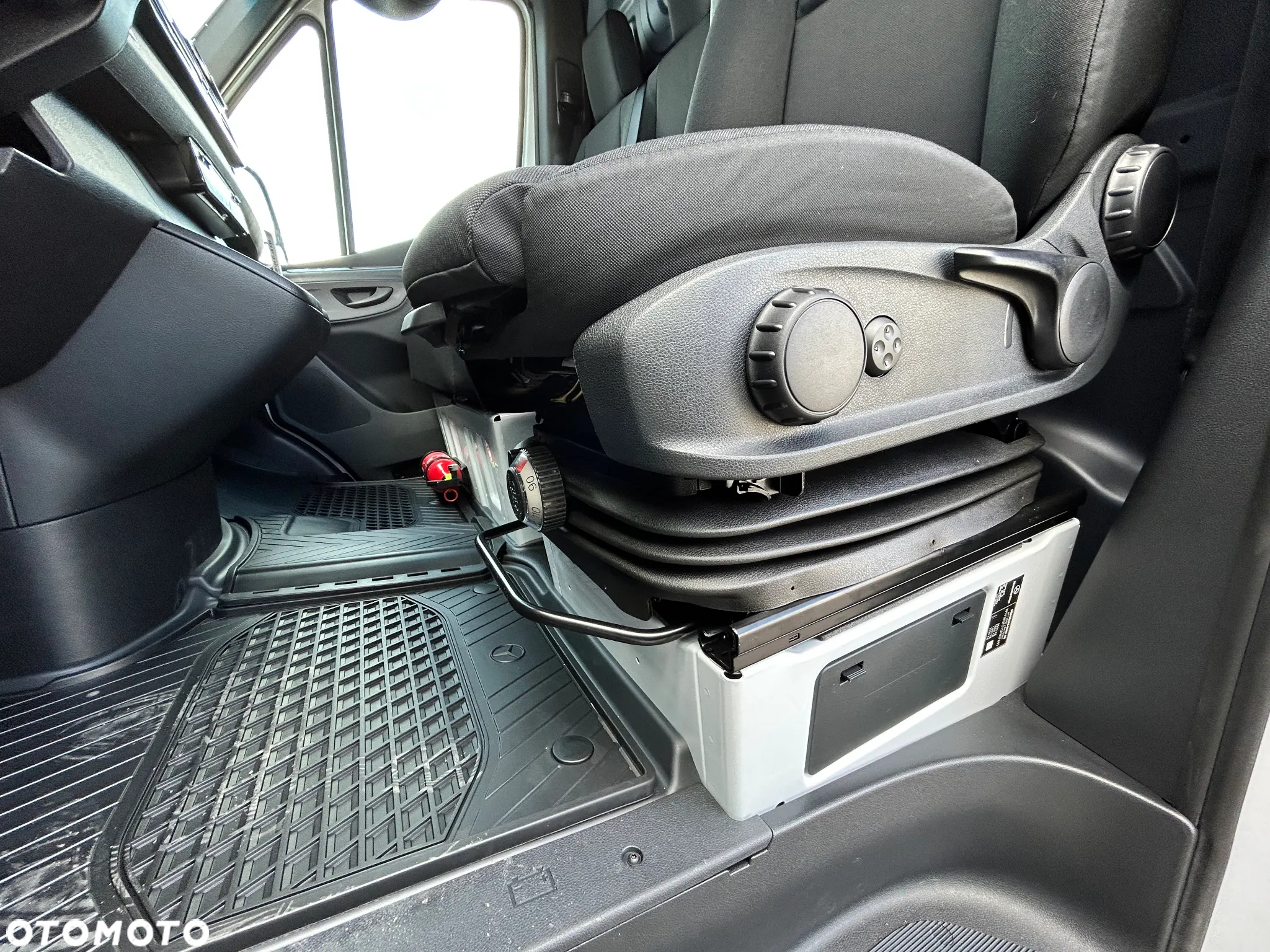 Mercedes-Benz Sprinter 317 Furgon Ekstradługi (L4H2) - 14