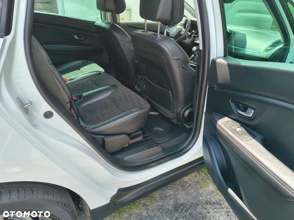 Renault Grand Scenic - 23