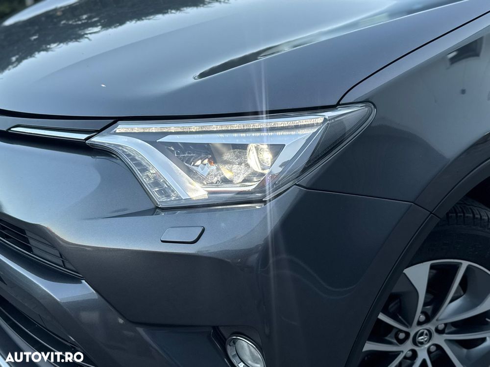 Toyota RAV4 2.5 VVT-i 4x4 Elegance - 8