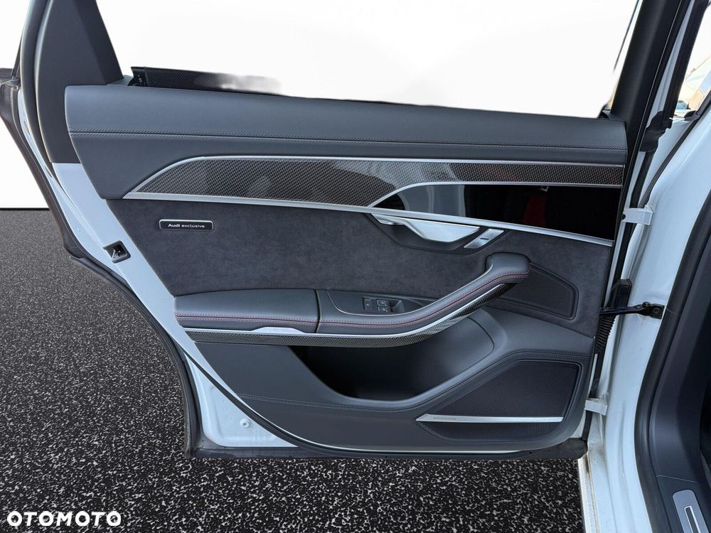 Audi S8 TFSI mHEV Quattro Tiptr - 39