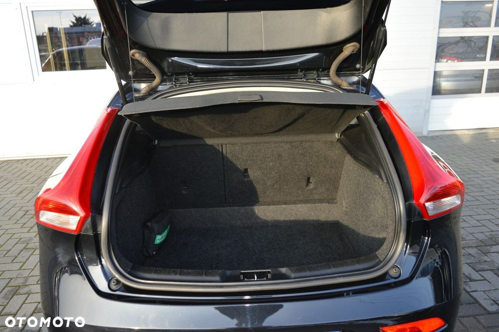 Volvo V40 D2 Summum - 38