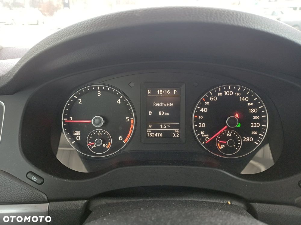 Volkswagen Jetta - 16