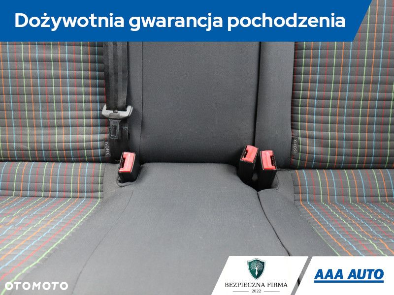 Volkswagen Polo - 11