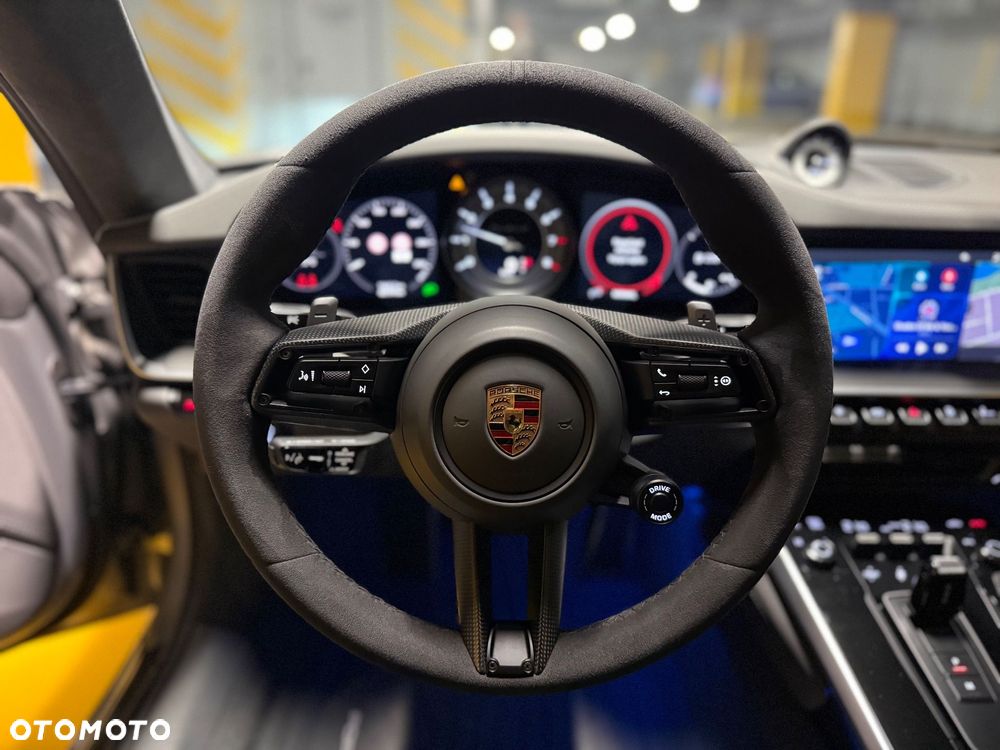 Porsche 911 Turbo S - 17