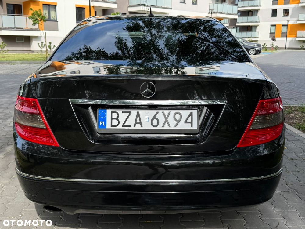 Mercedes-Benz Klasa C 220 CDI DPF Avantgarde - 12