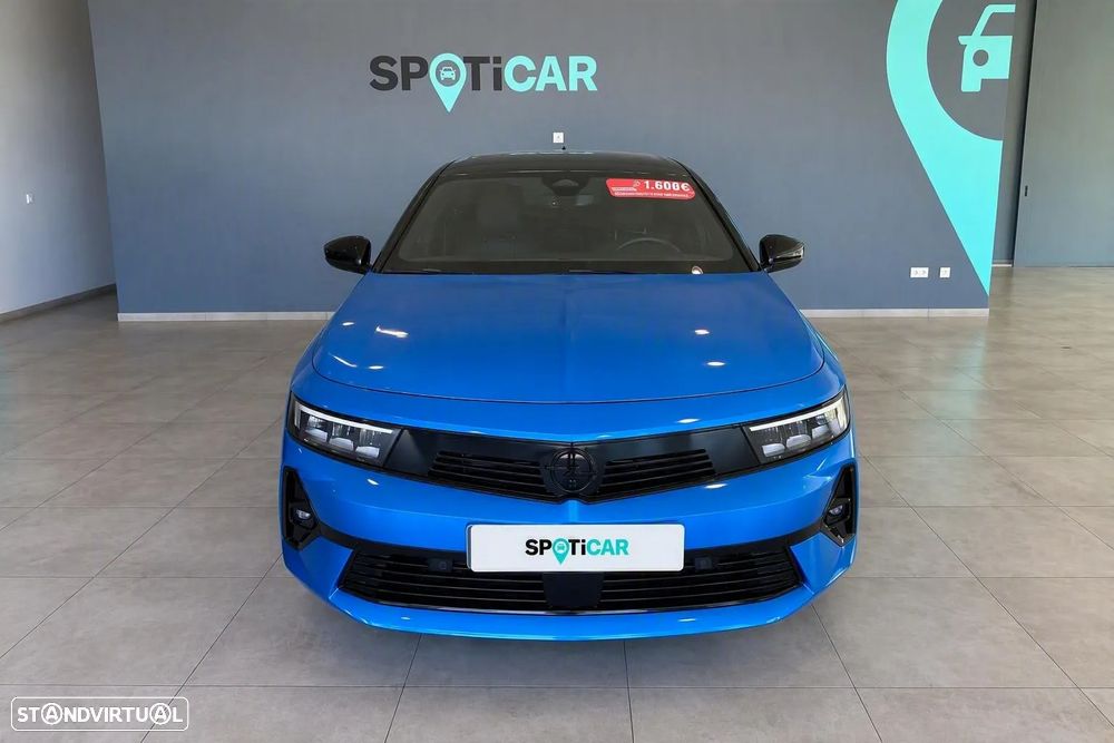 Opel Astra Sports Tourer 1.2 T GS - 2