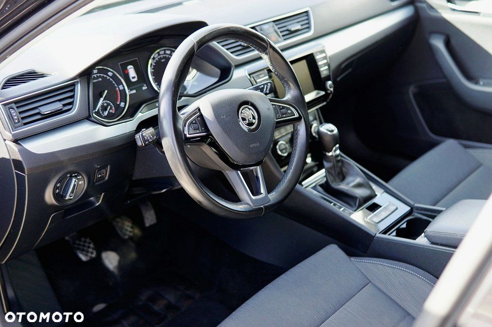 Skoda Superb 1.6 TDI Ambition - 9