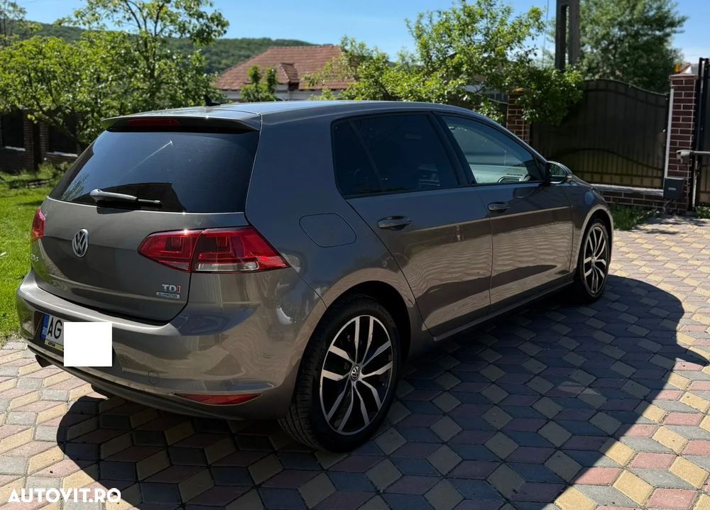 Volkswagen Golf 1.6 TDI DPF DSG BlueMotion Technology Comfortline - 5