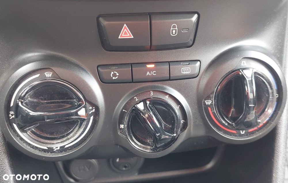 Peugeot 208 PureTech 82 Active - 15