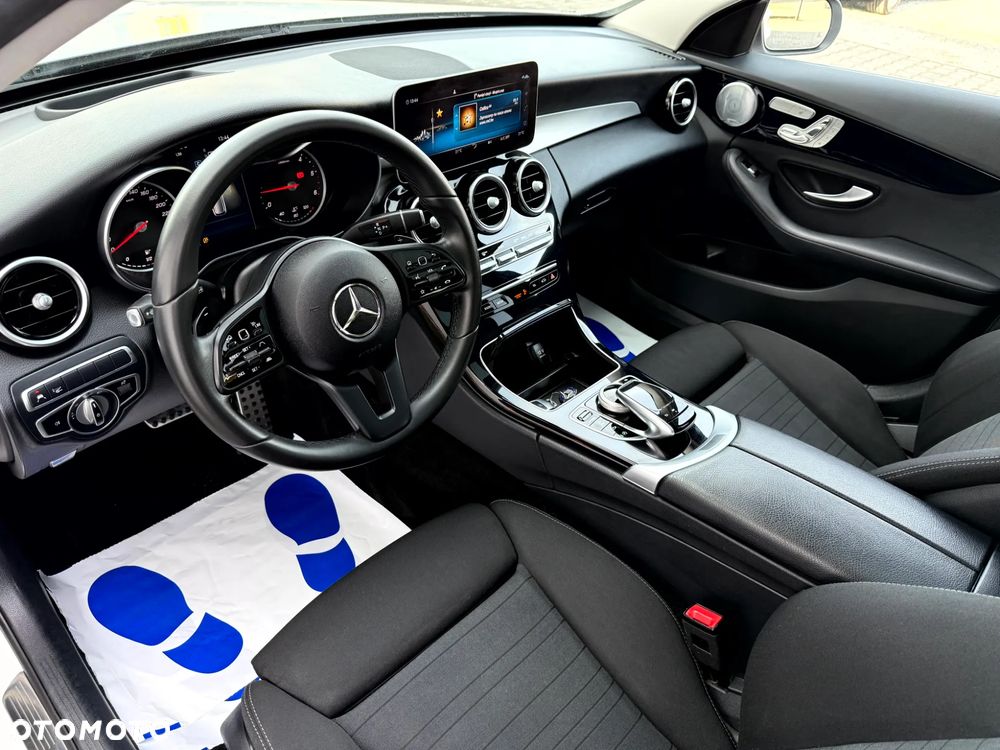Mercedes-Benz Klasa C 220 d 9G-TRONIC Avantgarde - 13