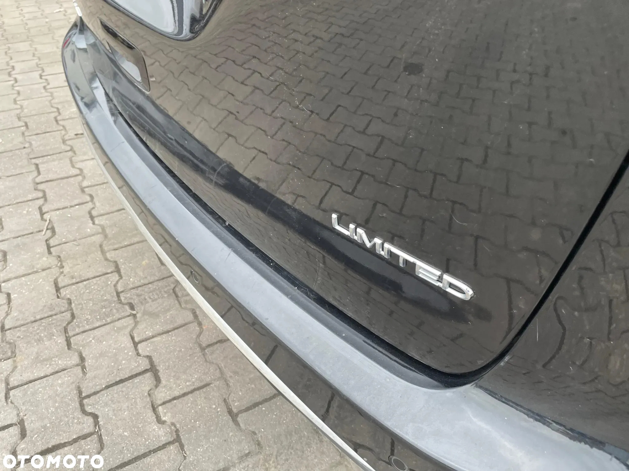 Chrysler Pacifica - 11
