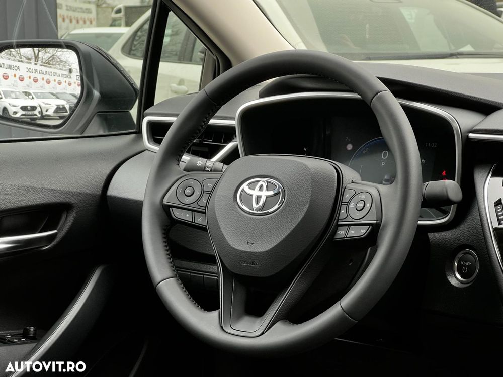 Toyota Corolla 1.8 HSD Dynamic - 9