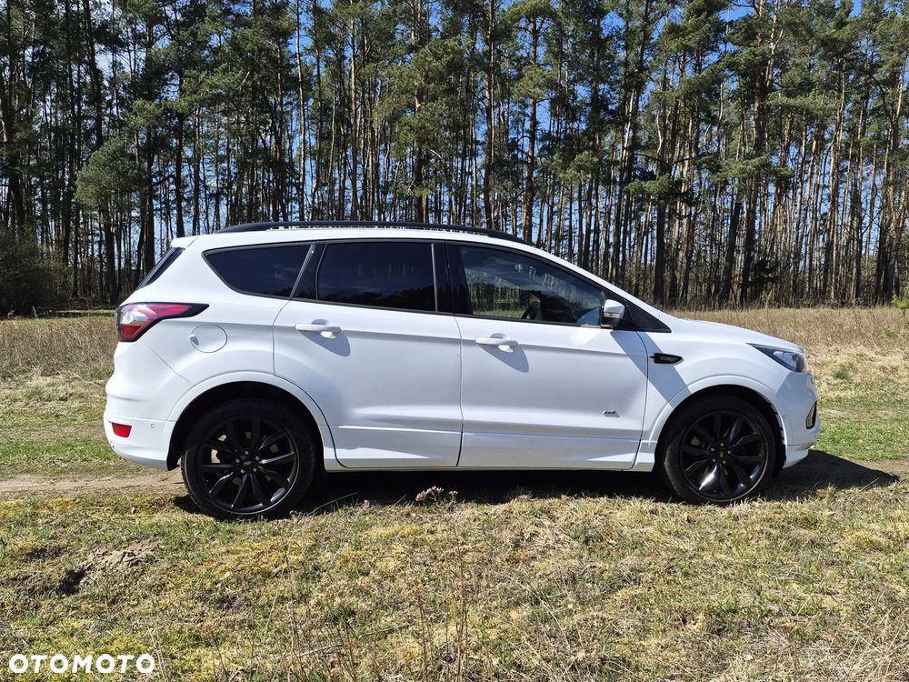 Ford Kuga 2.0 TDCi 4x4 ST-Line - 25