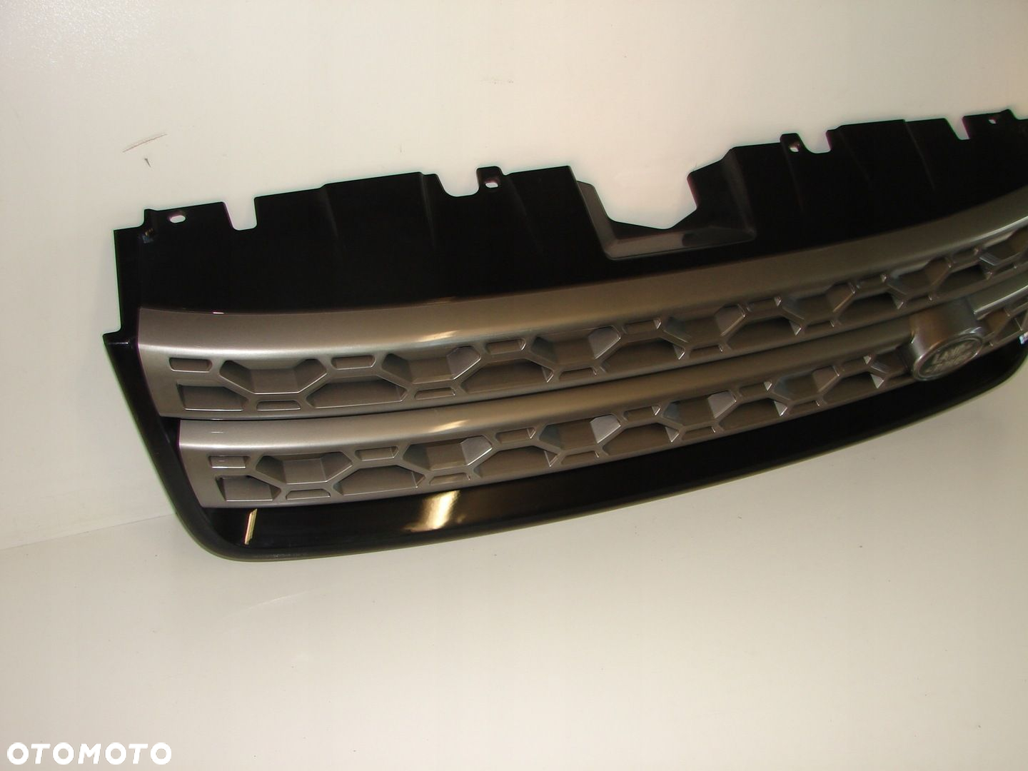Atrapa kratka grill LAND ROVER DISCOVERY IV 14-16 - 2
