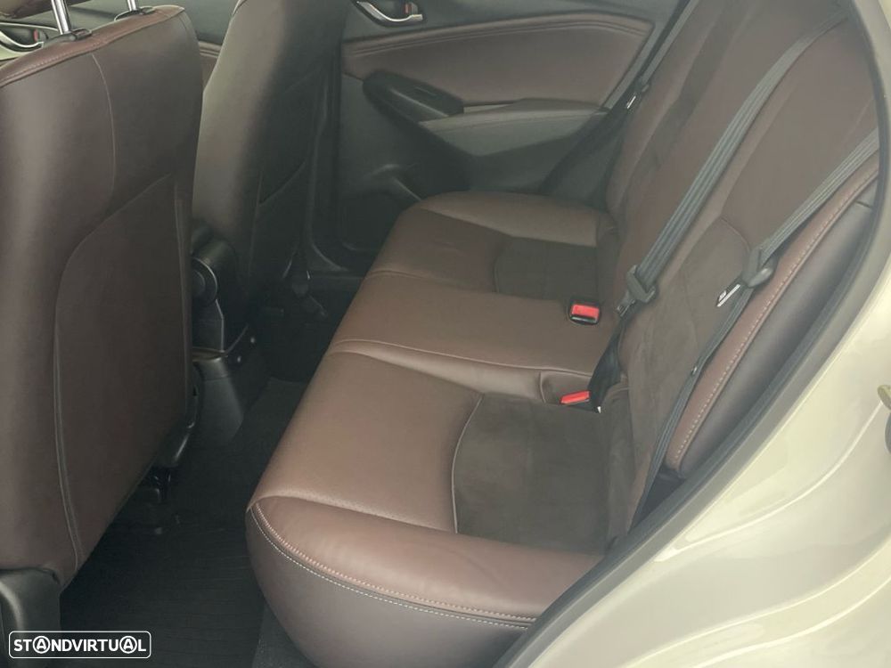Mazda CX-3 1.5 Sky.Excellence Navi - 12