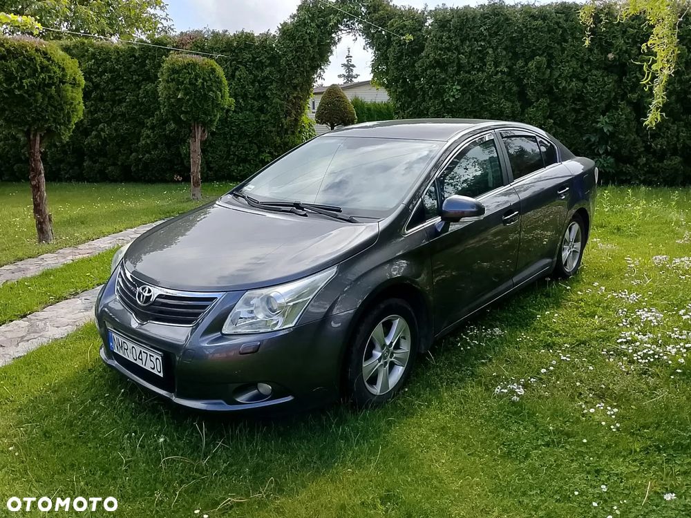Toyota Avensis - 4