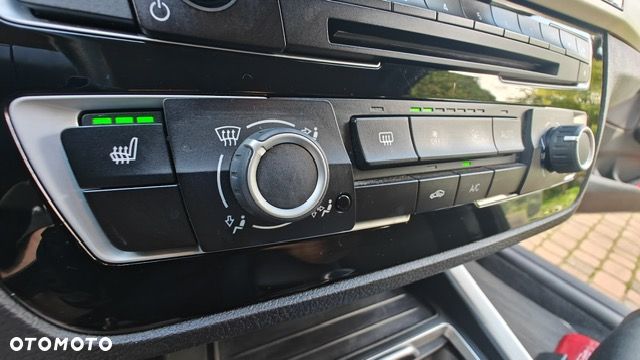 BMW Seria 1 118i - 25