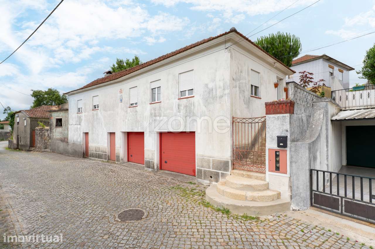 Moradia T3-para renovação-atualmente arrendada-S. Romão do Coronado - Grande imagem: 2/15