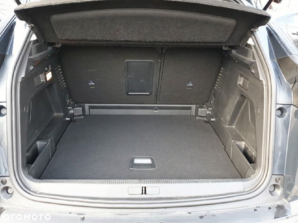 Peugeot 3008 1.2 PureTech Allure S&S - 6