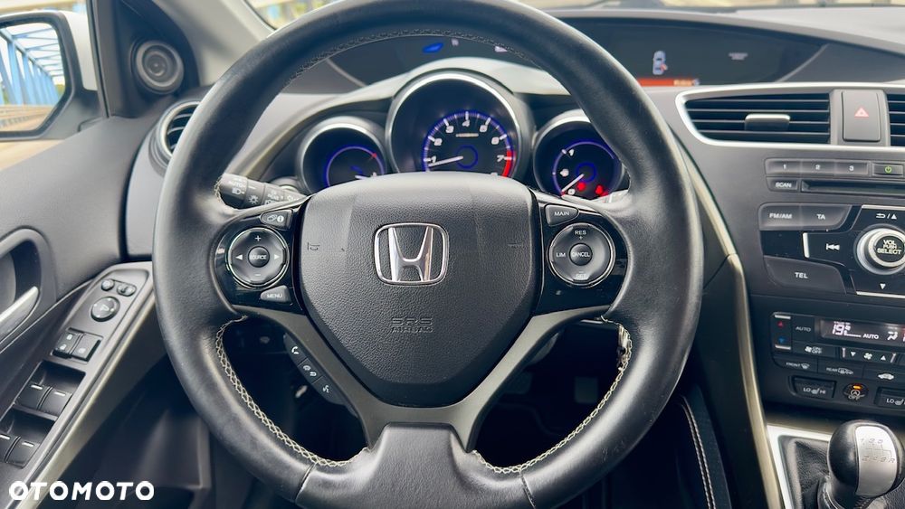 Honda Civic Tourer 1.8 i-VTEC Elegance - 17