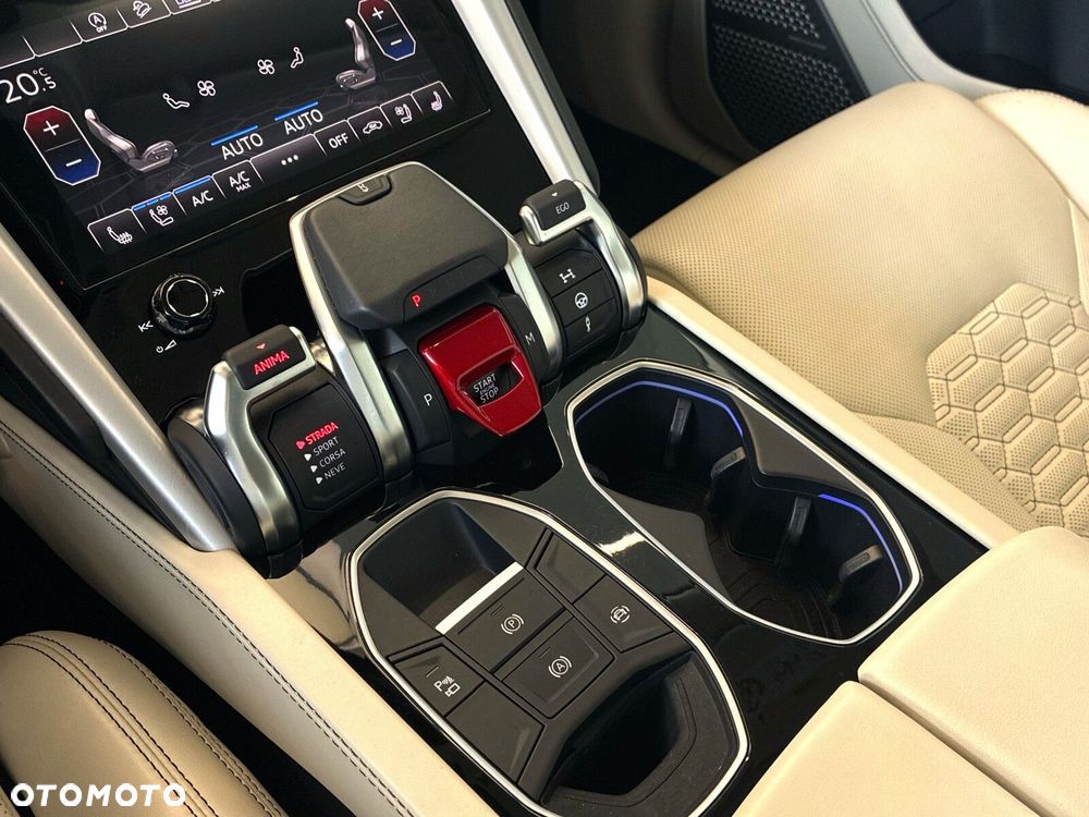 Lamborghini Urus - 13