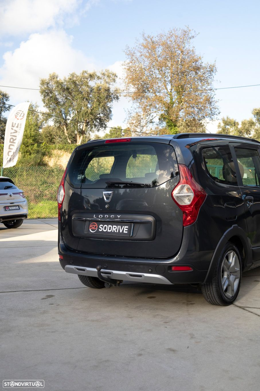Dacia Lodgy 1.5 Blue dCi Stepway 7L - 21