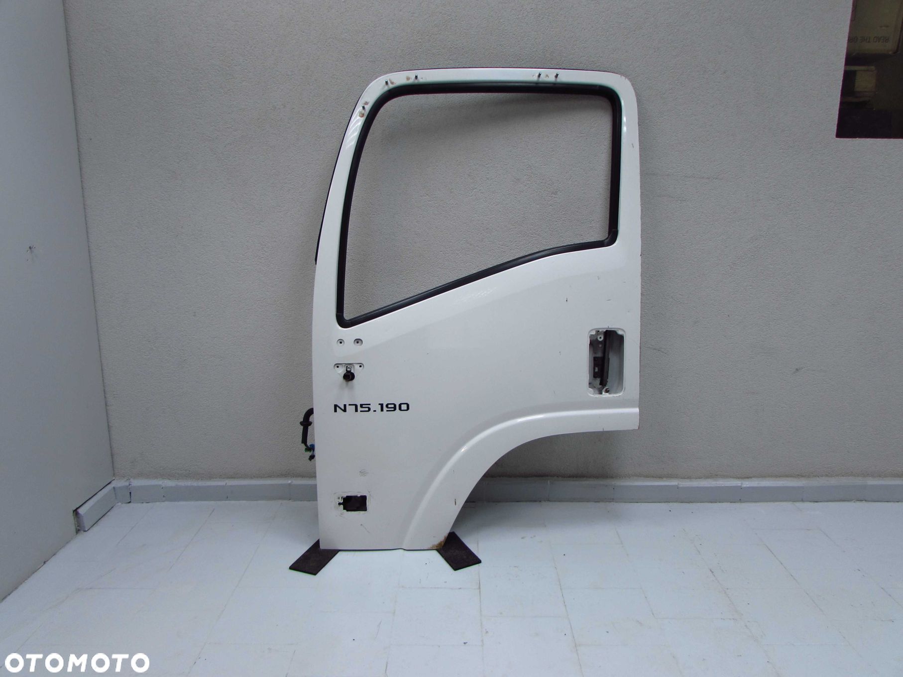 ISUZU N35 N75 NPR NQR 07-18 DRZWI LEWE PRZOD - 1