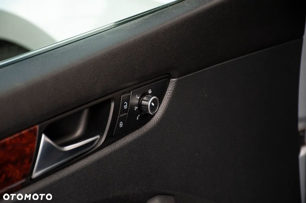 Volkswagen Passat 2.0 TDI DSG Individual - 16