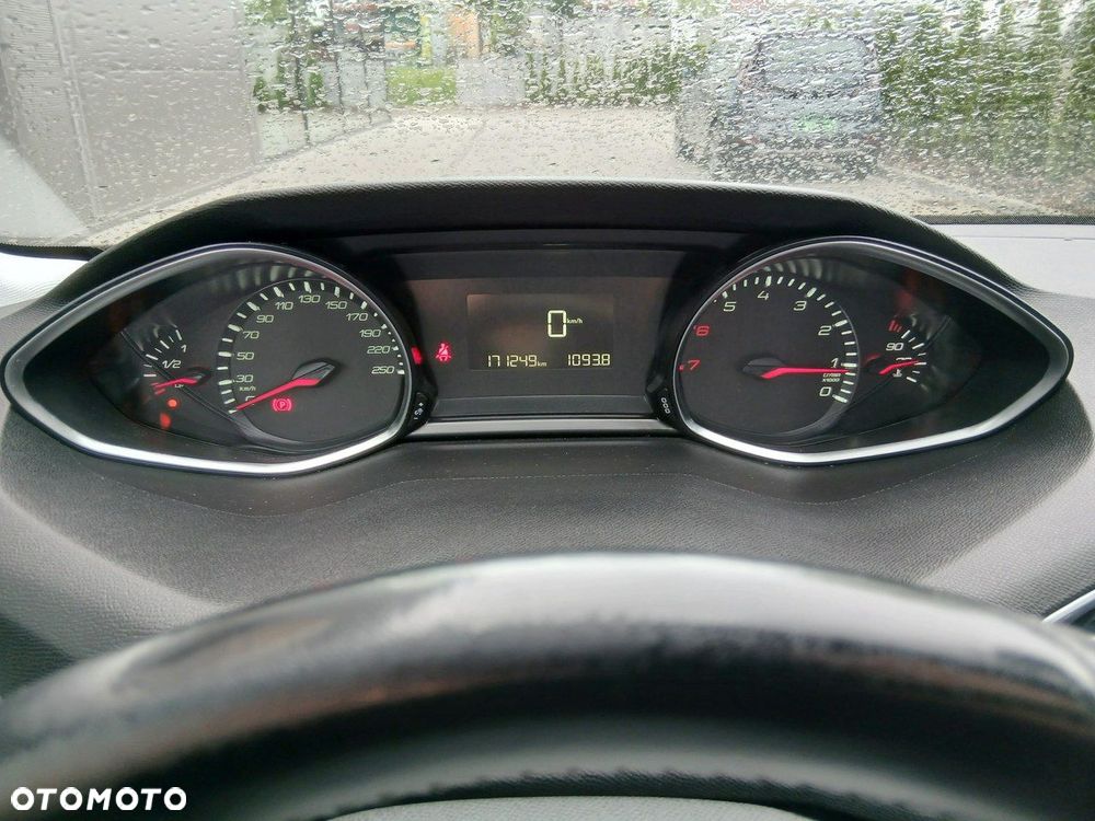 Peugeot 308 1.2 PureTech Active S&S - 23