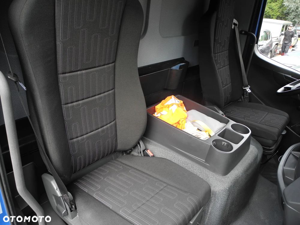 Mercedes-Benz ATEGO - 25