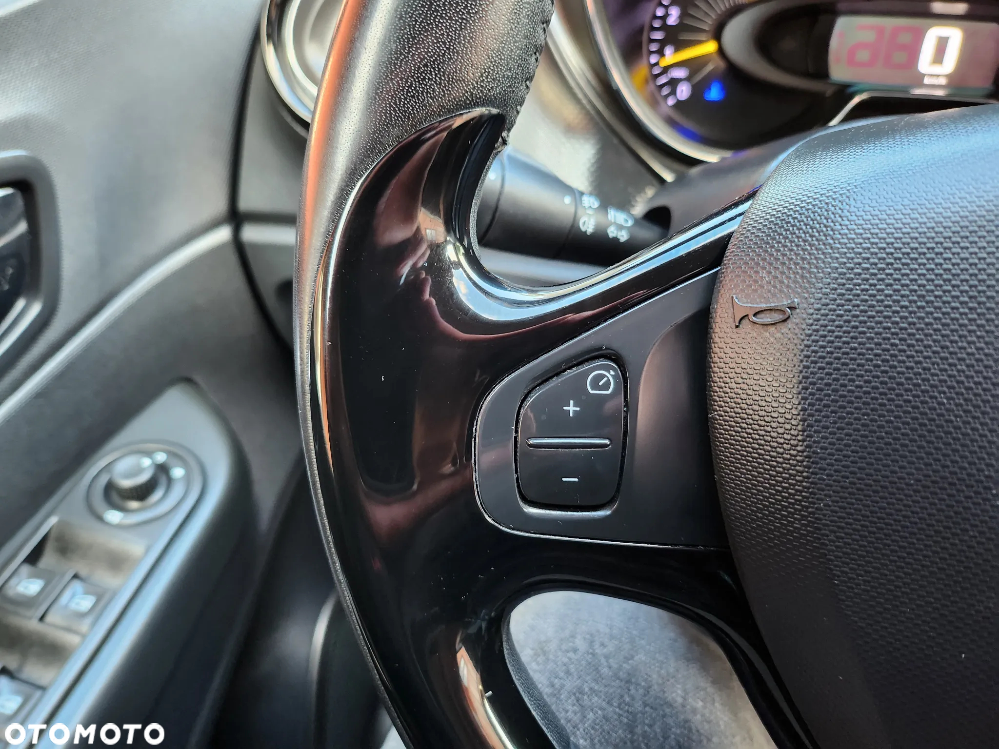 Renault Captur - 15
