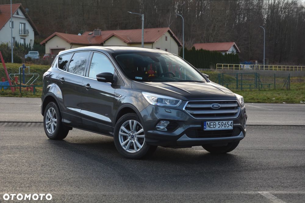 Ford Kuga - 4