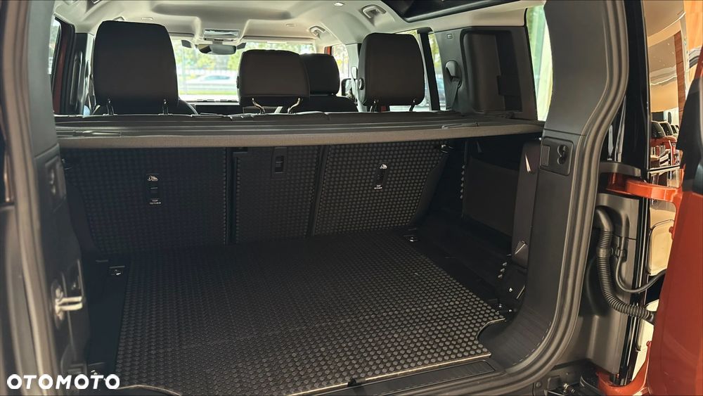 Land Rover Defender 3.0 D250 mHEV S - 18