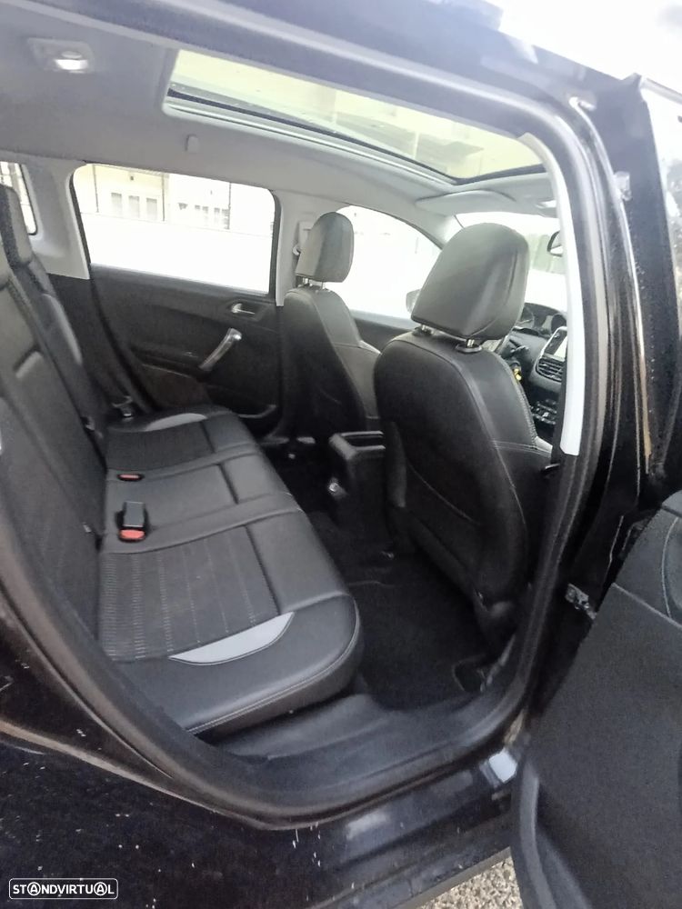 Peugeot 2008 1.6 BlueHDi Allure - 34