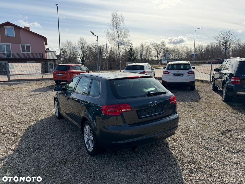 Audi A3 Sportback 2.0 TDI Ambiente - 10
