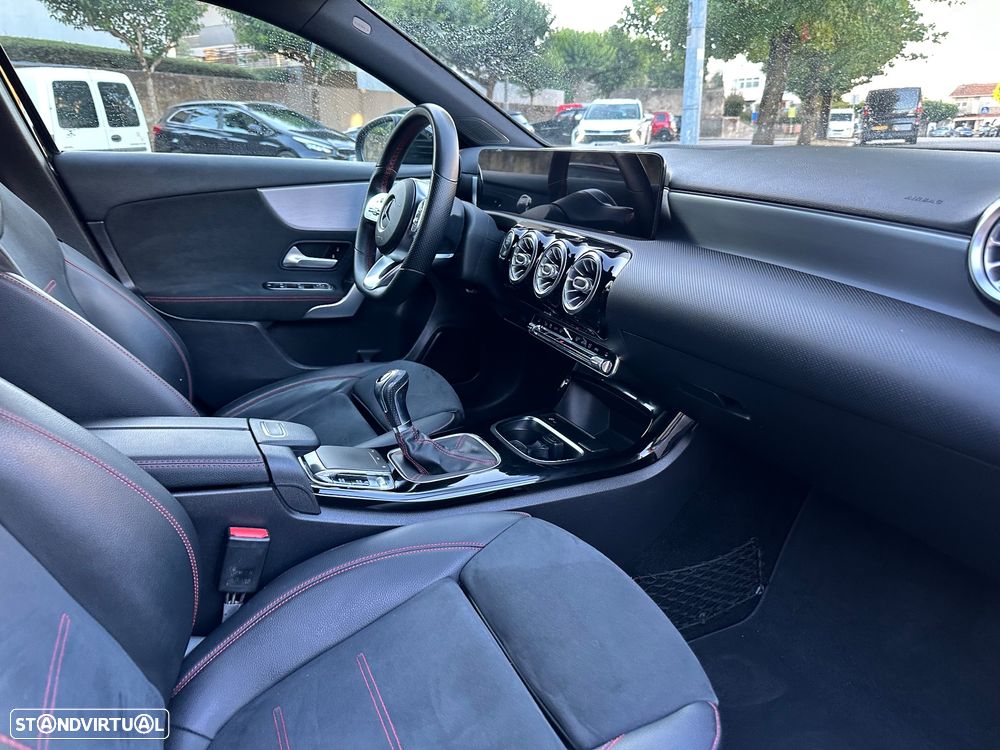 Mercedes-Benz A 200 AMG Line - 43